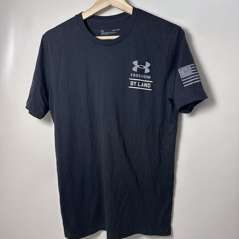 Under Armour Loose TShirt Freedom By Land Black Short Sleeve Casual Patriotic S